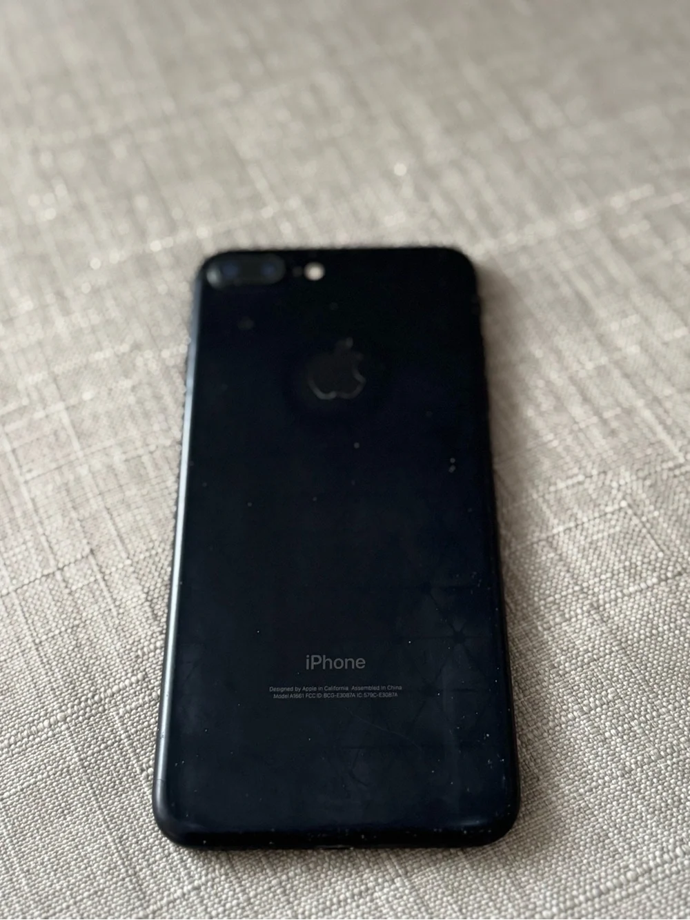 Apple iPhone 7 plus 32GB - Black - Unlocked Smartphone